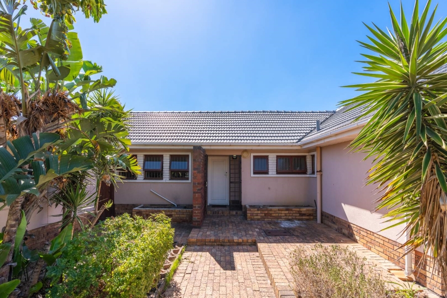 4 Bedroom Property for Sale in Milnerton Western Cape
